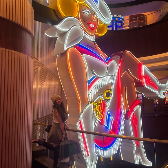 Meet your Posher, Ruthy - Picture 1 of 1